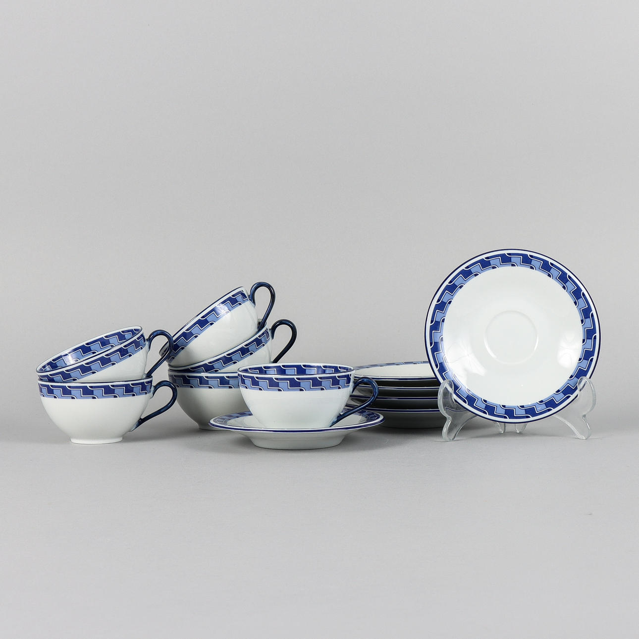 KAFFEKOPPAR 6 stycken med fat, Rörstrand Opera.