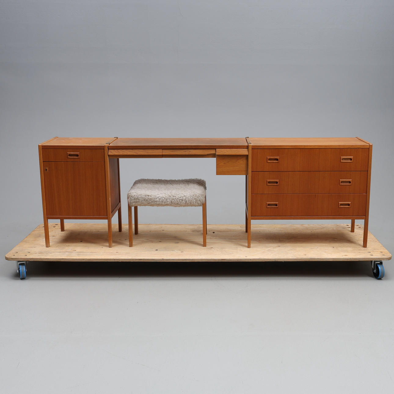 BERTIL FRIDHAGE Dressing table/cupboard with stool, Teak, 50/60s, Bodafors.