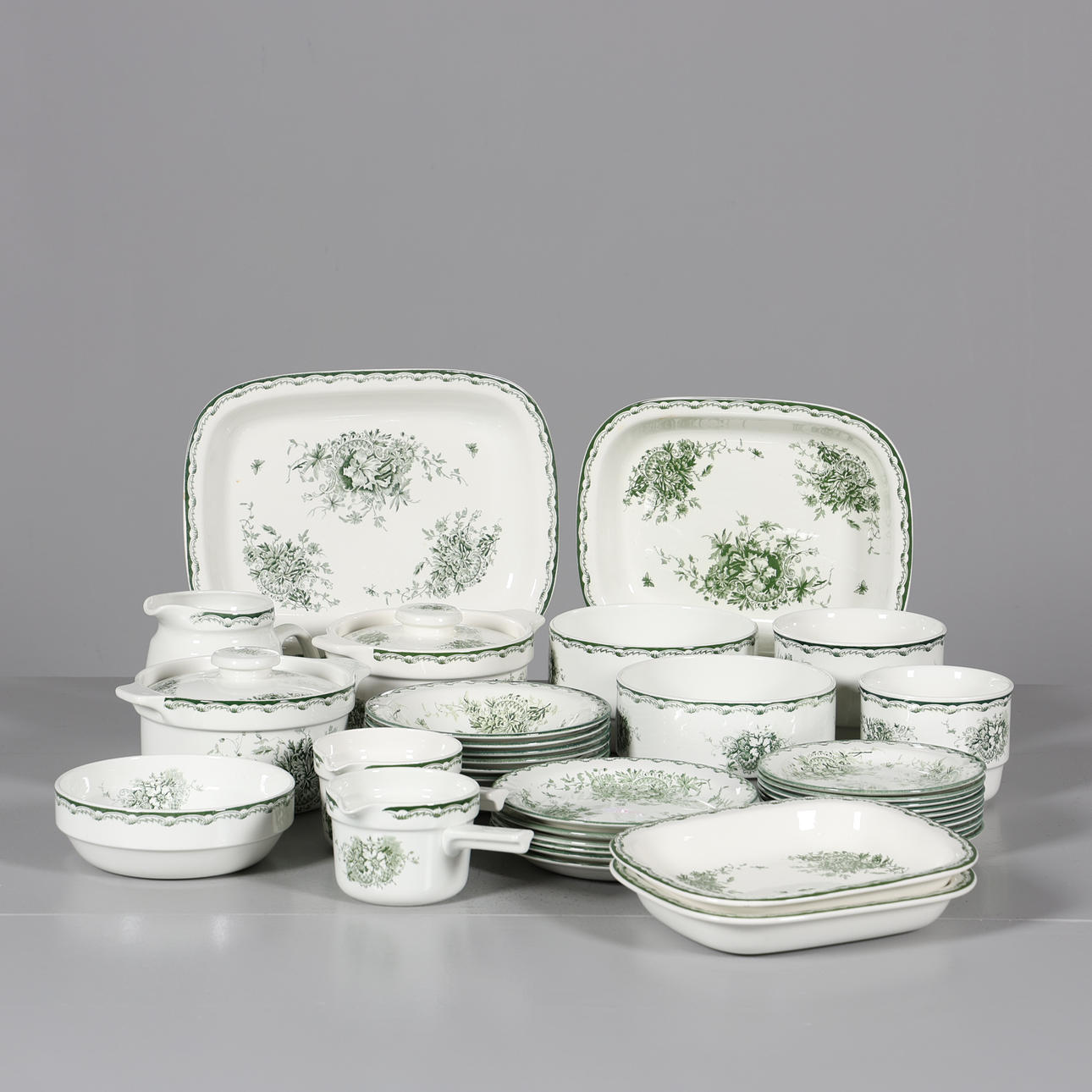 GESCHIRRTEILE, 36-teilig, „Green Anna“, Rörstrand.