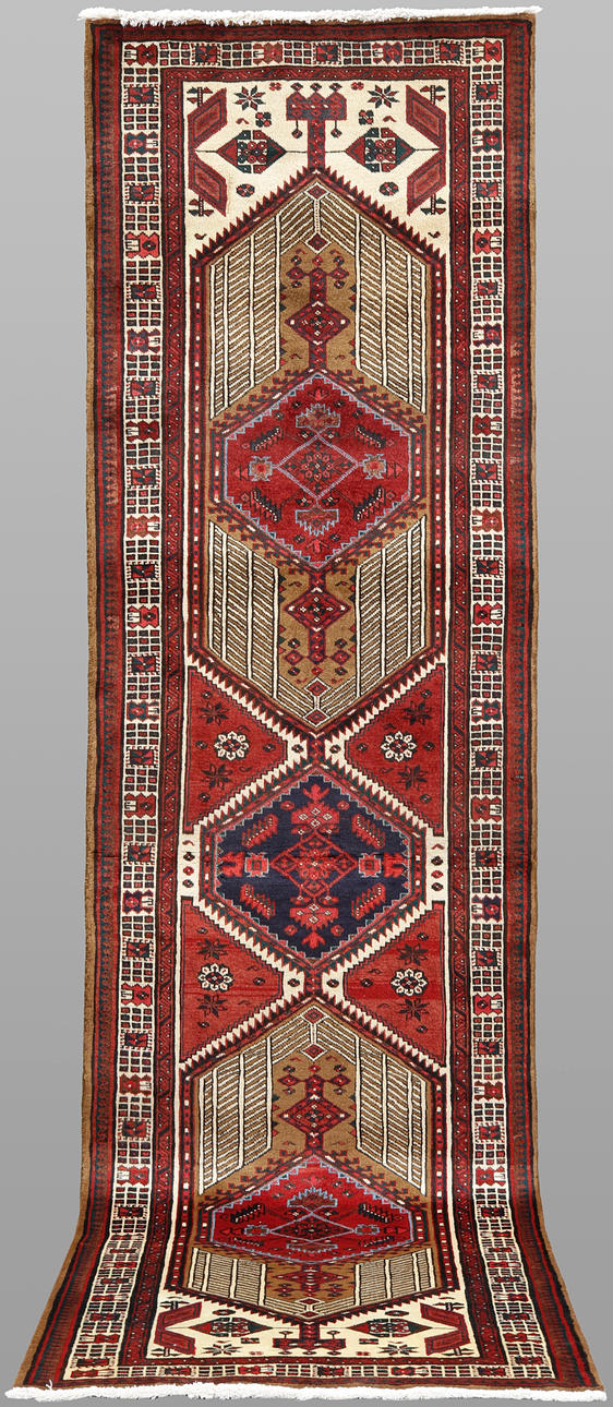 ORIENT CARPET. Hamadan, gallery model, 360 x 100 cm.