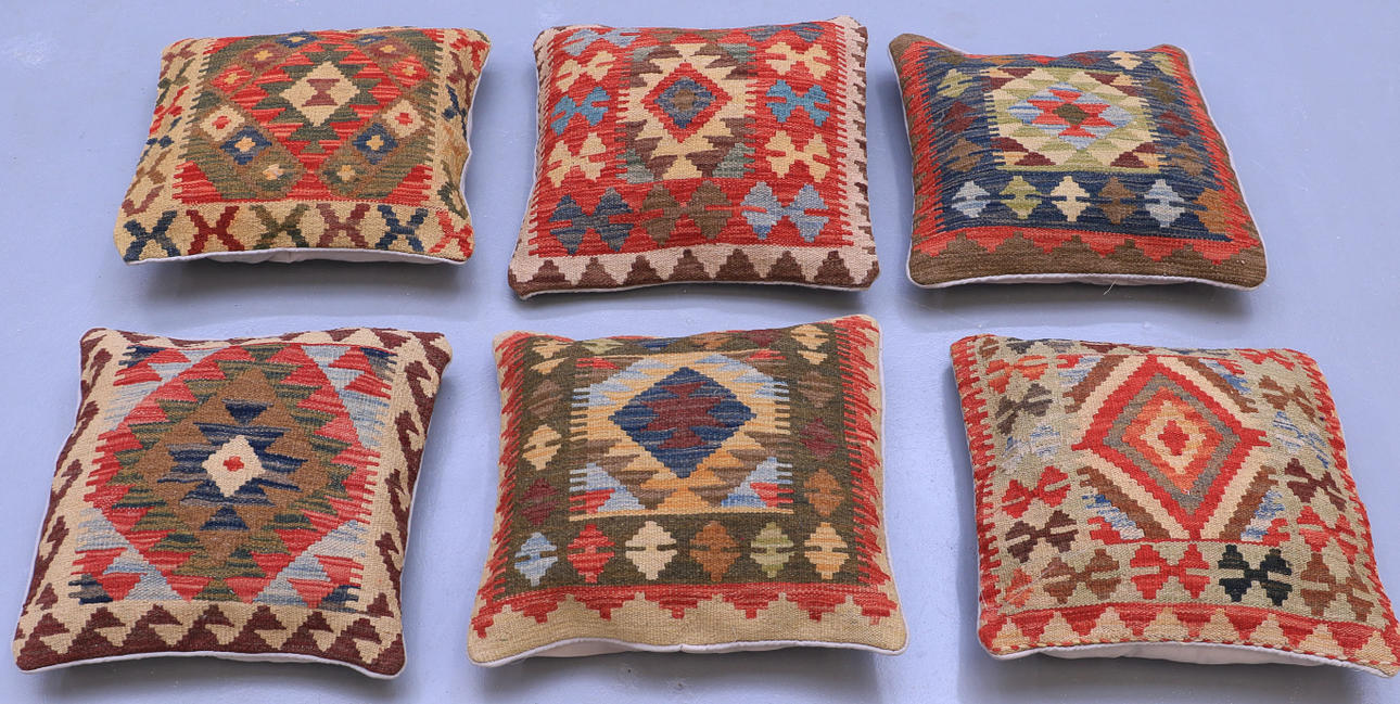 KUDDFODRAL, 6 st, kelim, uzbak, cirka 50 x 50 cm.
