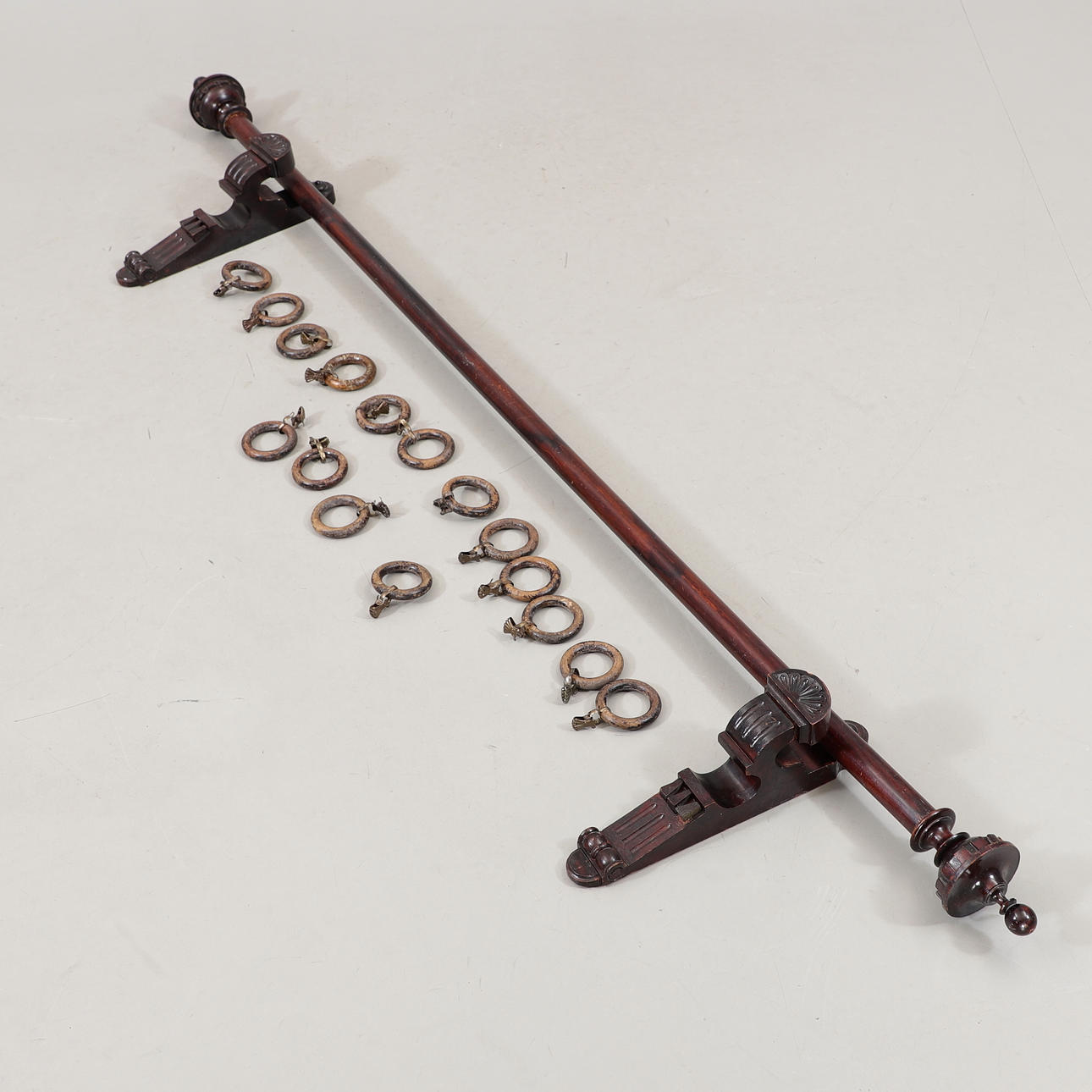 KARNIIS, empire-stil, 1900-luvun alku.