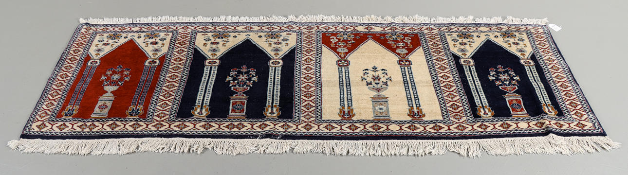 CARPET Bönenisch, oriental, 251x85 cm.