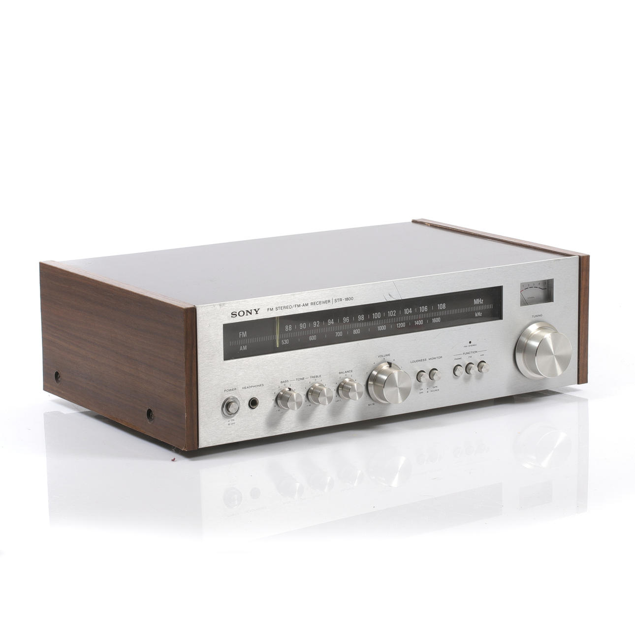 FORSTÆRKER, Sony STR-1800. 20. århundrede.