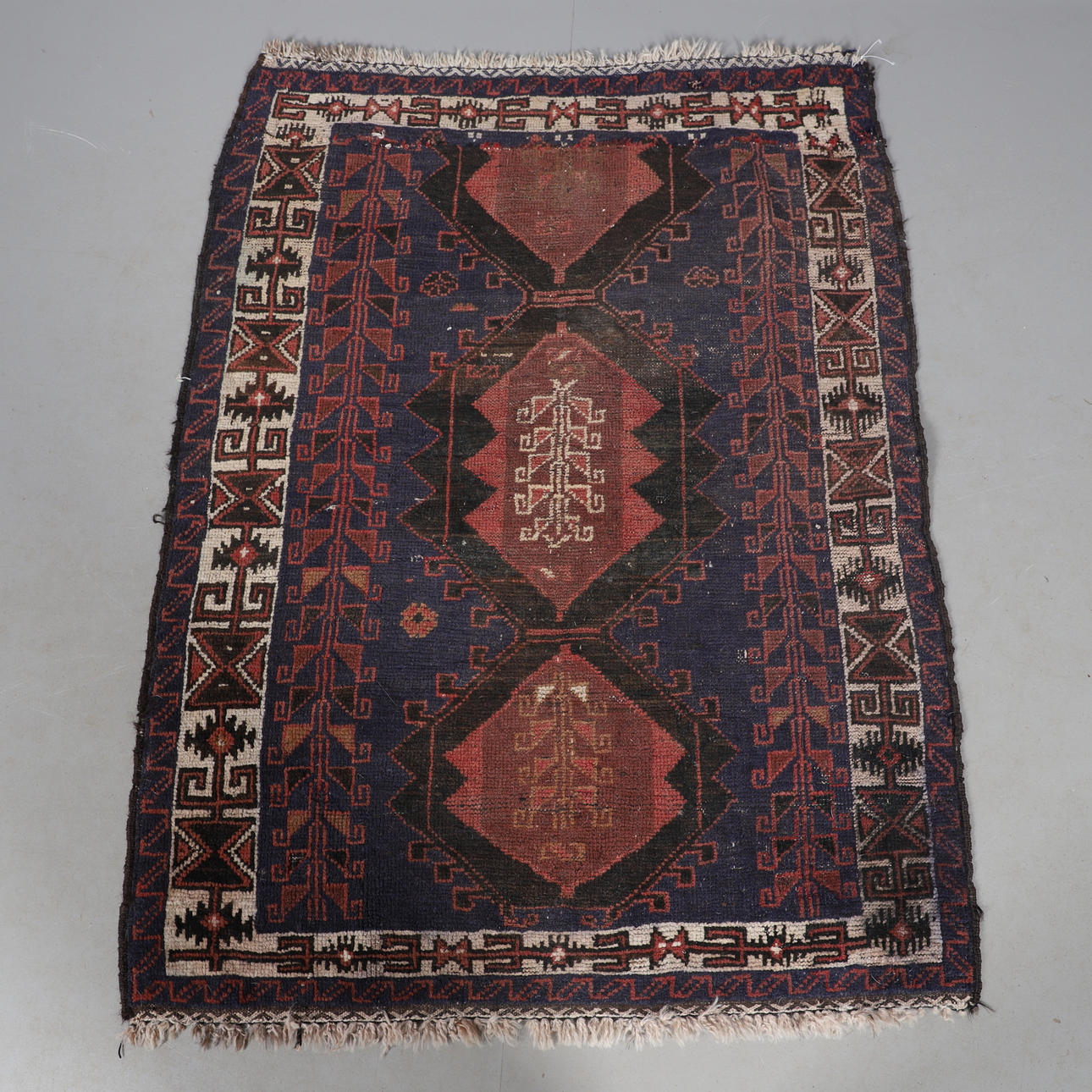 EIN BALUCHENTEPPICH.