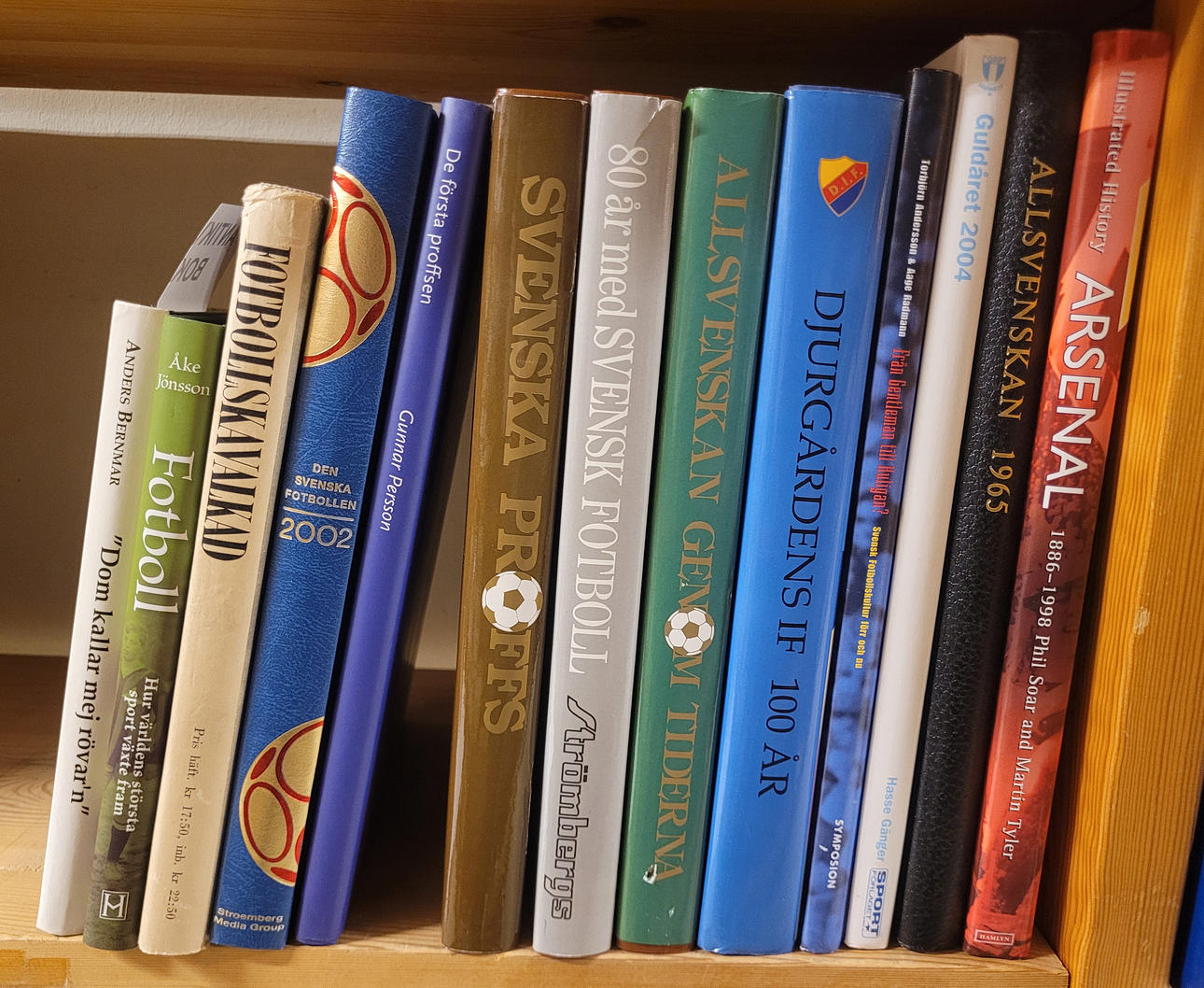 Bøger om fodbold. 13 bind.