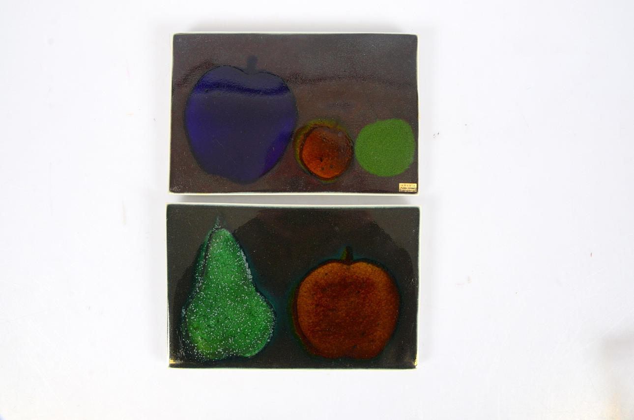 VÄGGPLATTOR, 2 st, keramik, Gunvor Olin-Grönqvist, Arabia, Finland, sign.