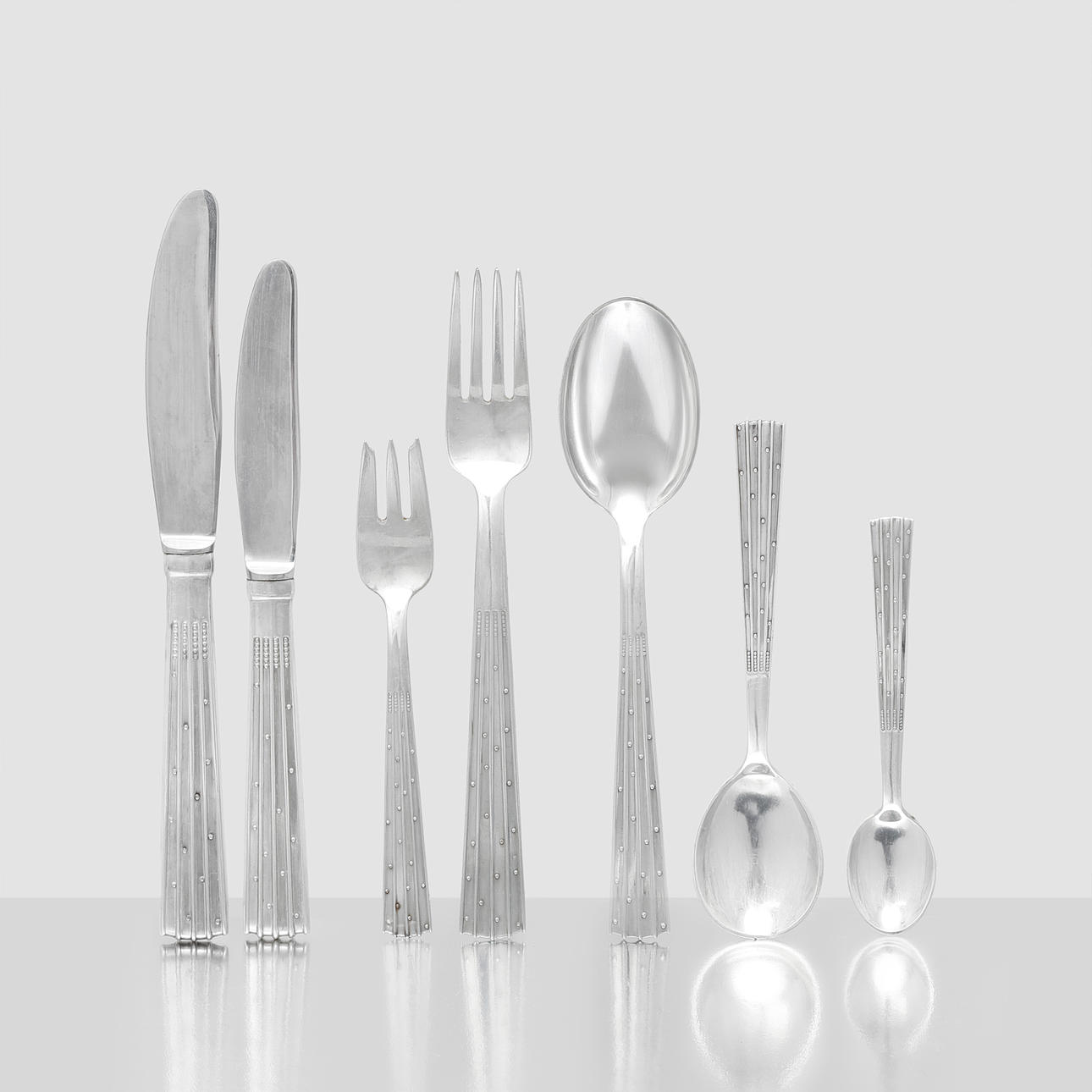 JENS  QUISTGAARD. Bestickuppsättning, 70 delar, silver, "Champagne", O.V Mogensen.