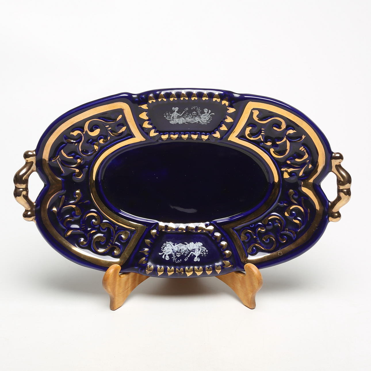 Eine Keramikschale, Italien.