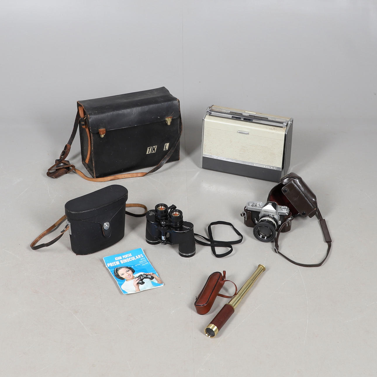 EIN GRUNDIG TK6L KASSETTENREKORDER.