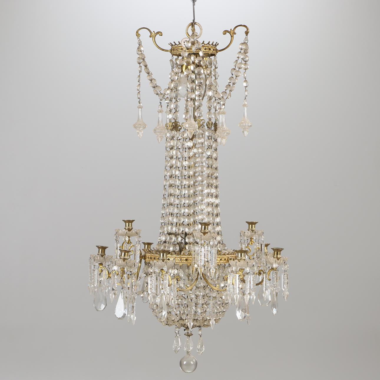 KRONLEUCHTER, 12-armig, Messing mit Prismen, Oscarian.