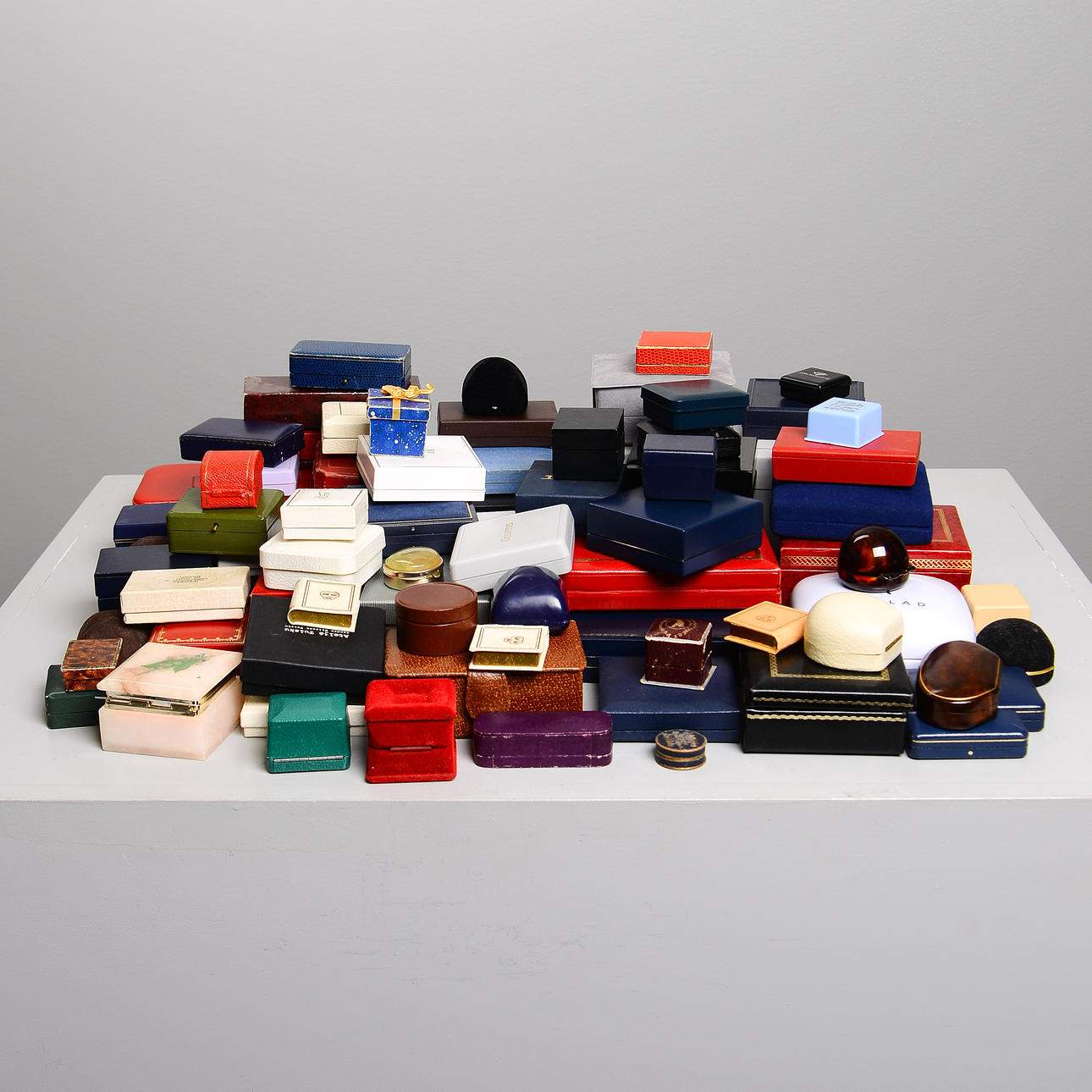 SMYCKESASKAR, ca 80 st.