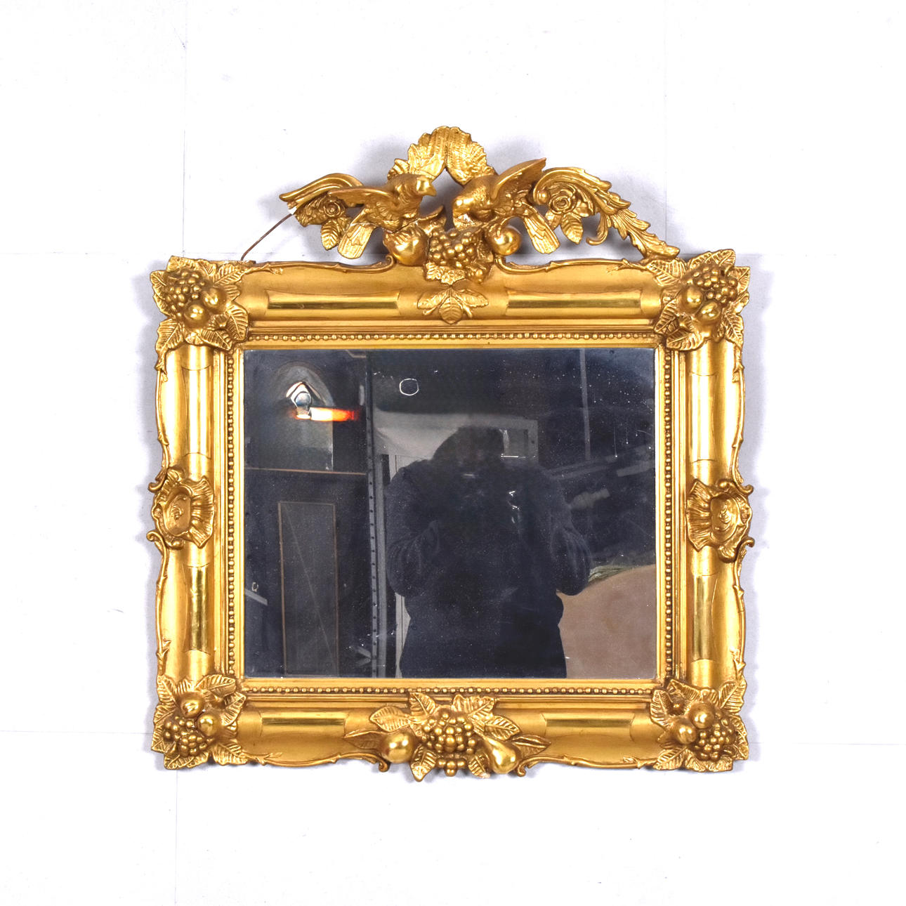 A mirror, gilt frame, 18th/20th century.