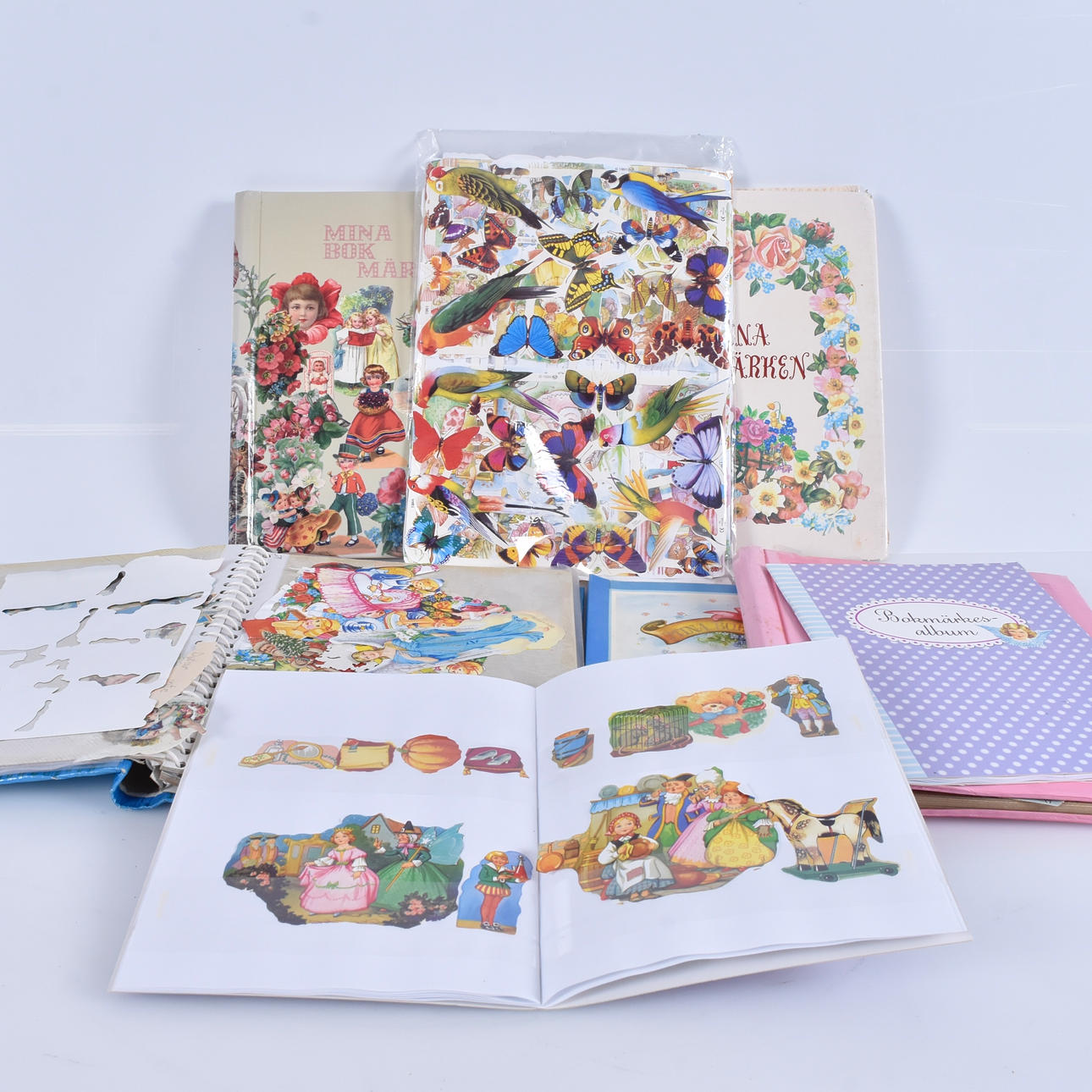 BOOKMARKS, with albums.