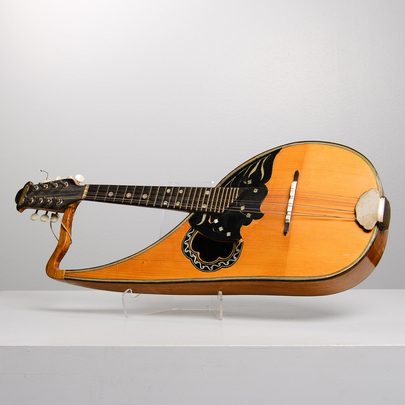 HARP MANDOLIN, labelled G. Puglisi Reale & Figli, Catania, 1925