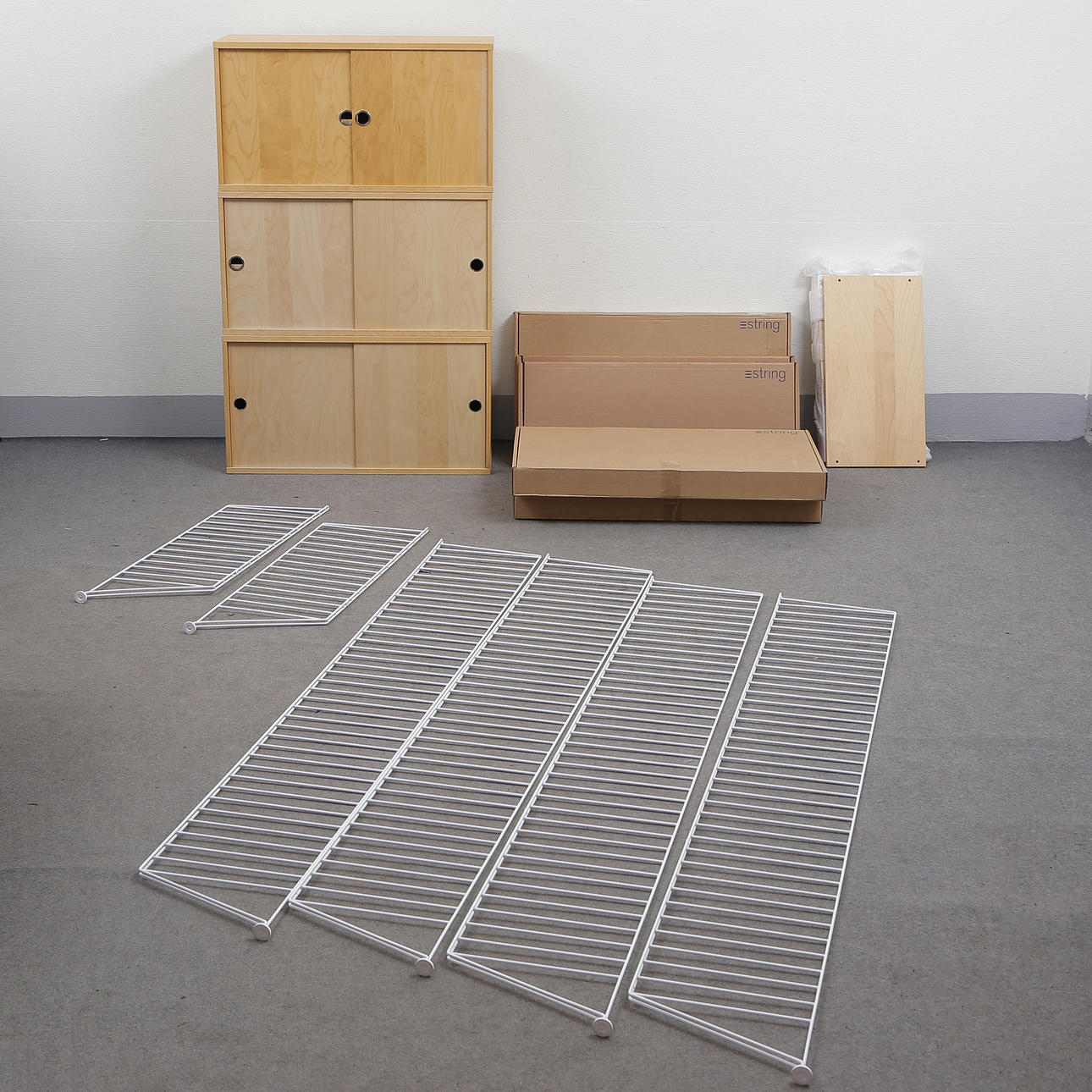 STRING SHELVING SYSTEM, FLOOR GABLES, CABINETS WITH SLIDING DOORS, SHELVES, BRACKETS/SHELF CARRIERS, CONTEMPORARY.