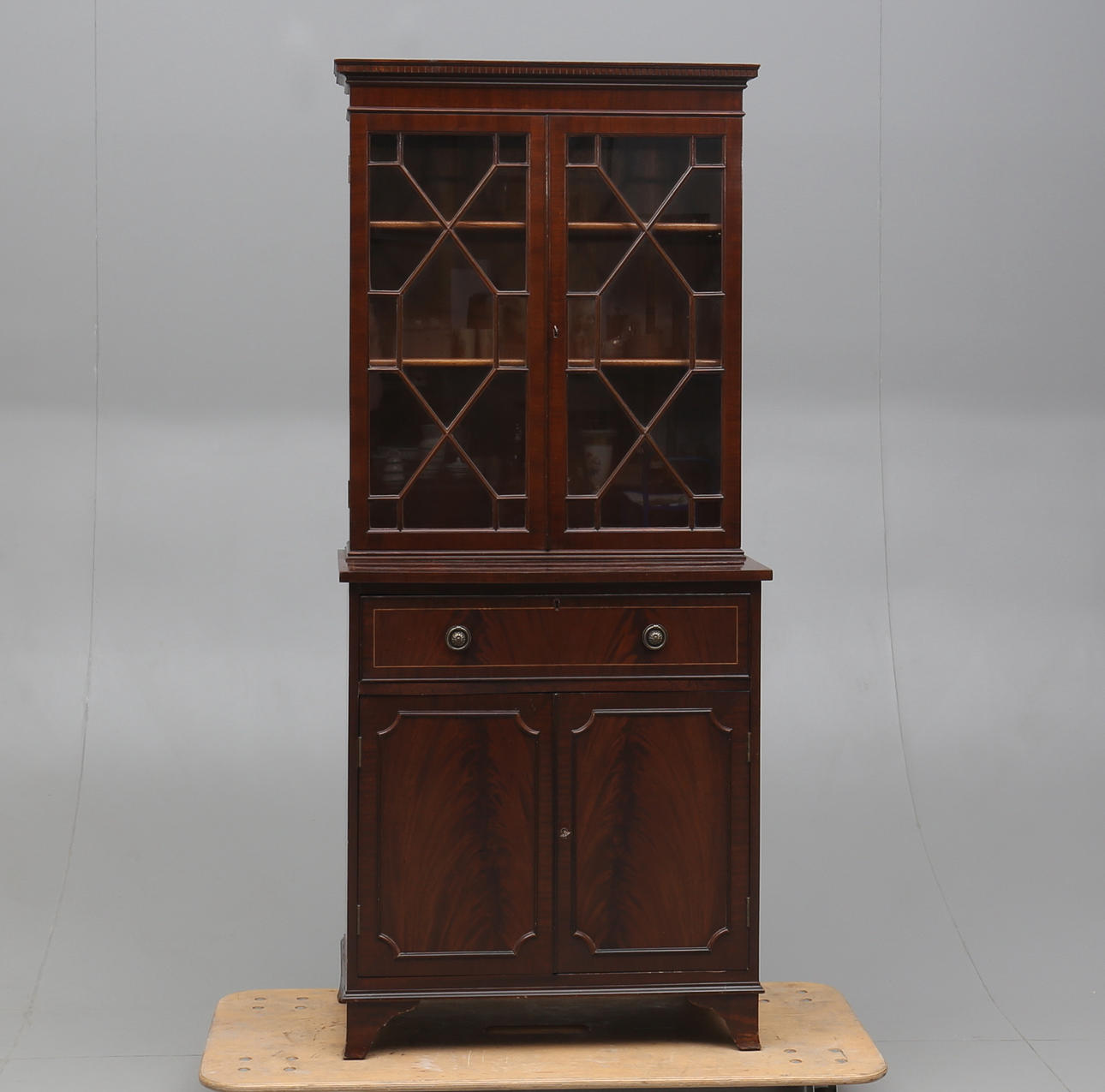 BOKSKÅP, Jaycee Furniture, England, 1900-talets andra hälft.