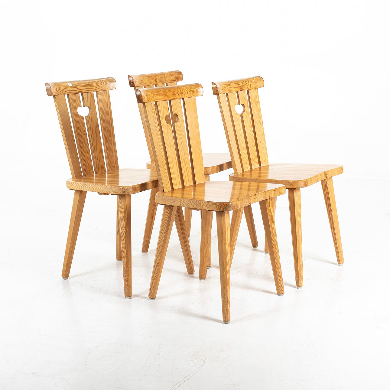 GÖRAN MALMVALL. Stolar 4st, Svensk Fur.