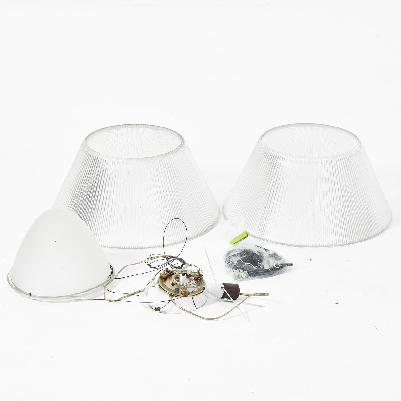 PHILIPPE STARCK. Deckenlampe, „Romeo Moon Suspension 2", Flos.