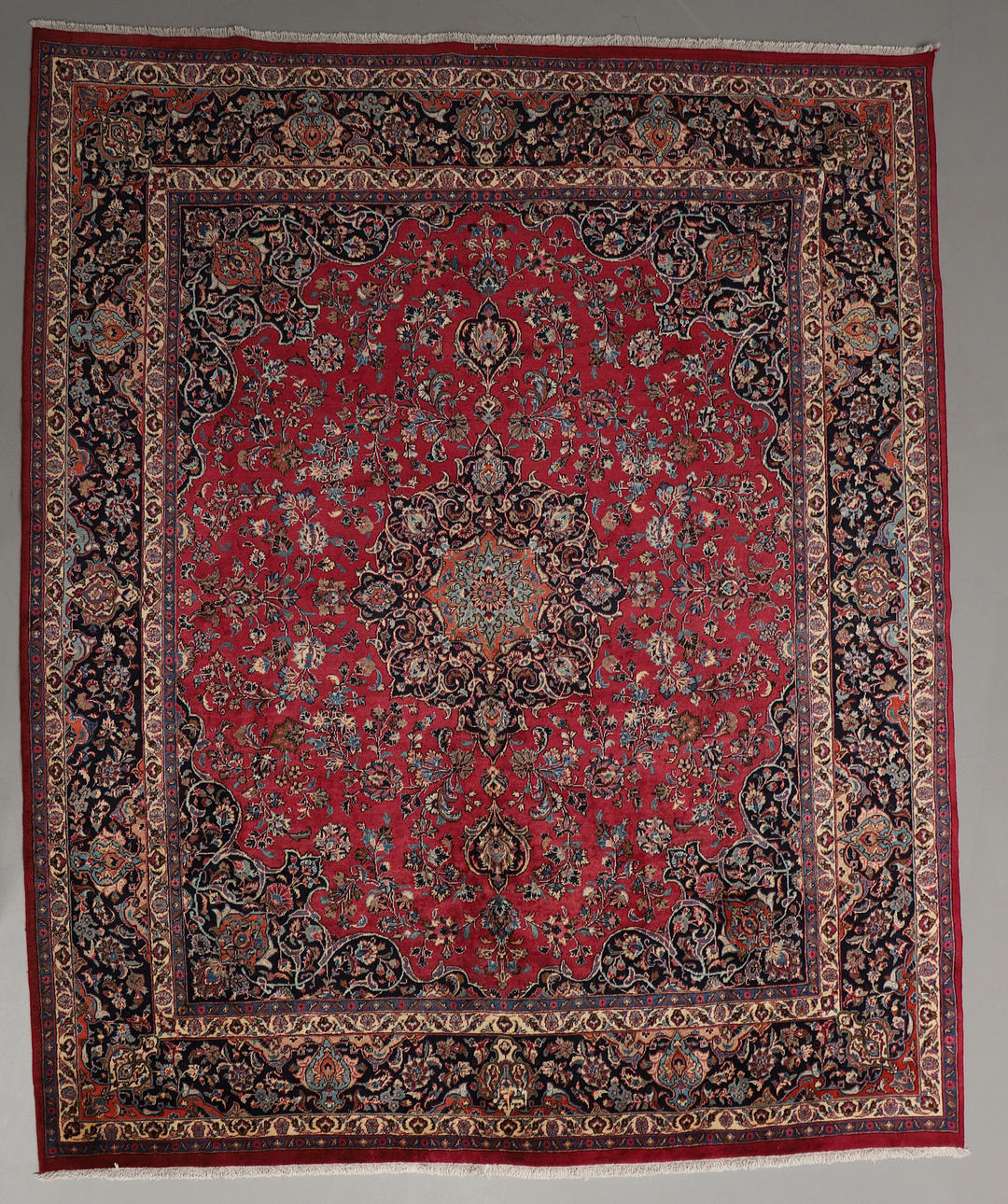 MAT, Mesket. 342 x 297 cm.