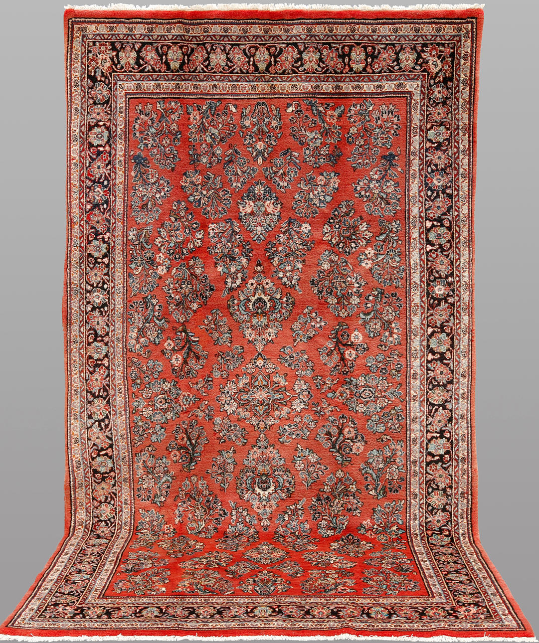 ORIENTAL CARPET, Saruk 364 x 194 cm.