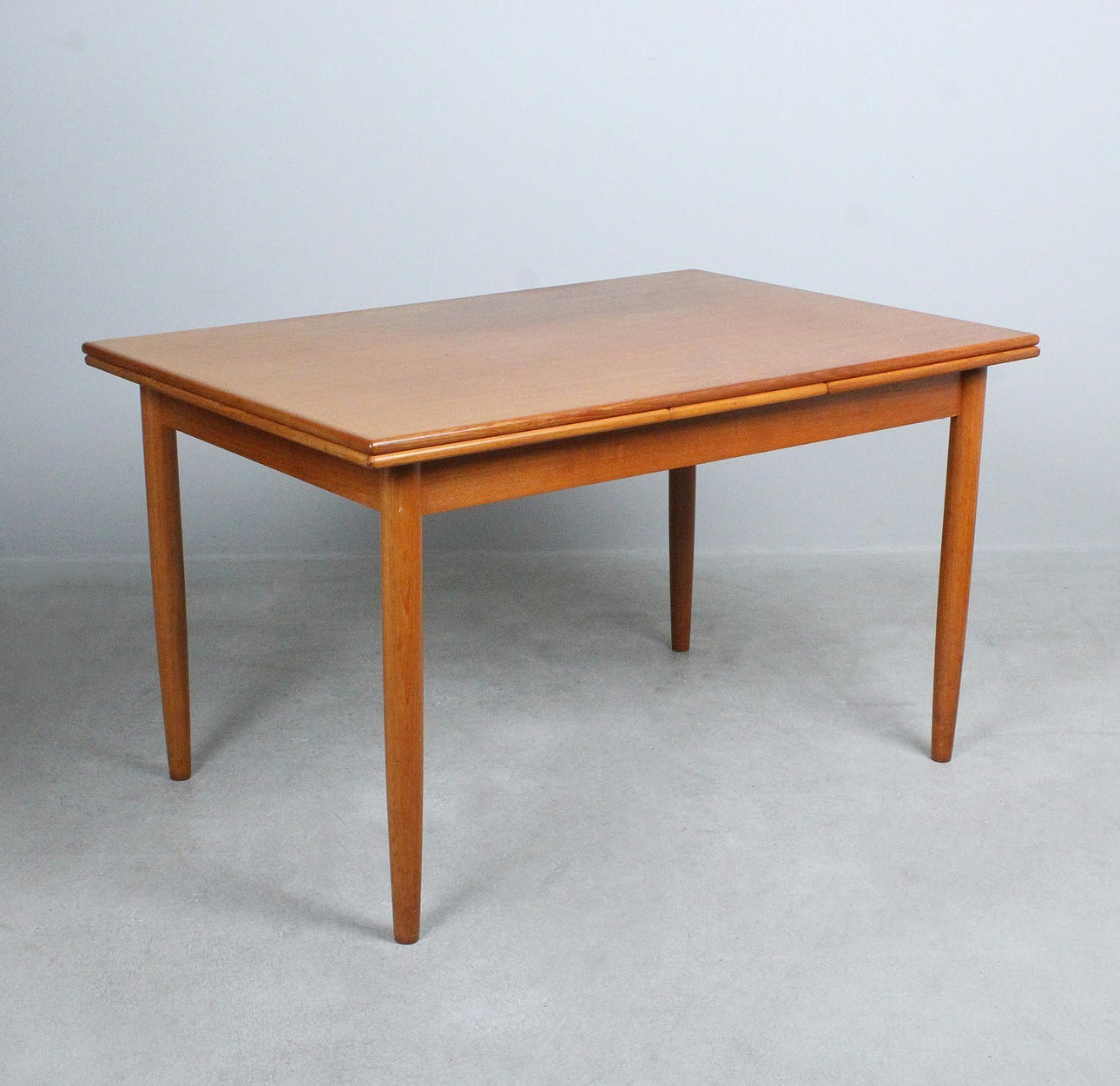 Expandable table/teak dining table, Denmark, 1970s.