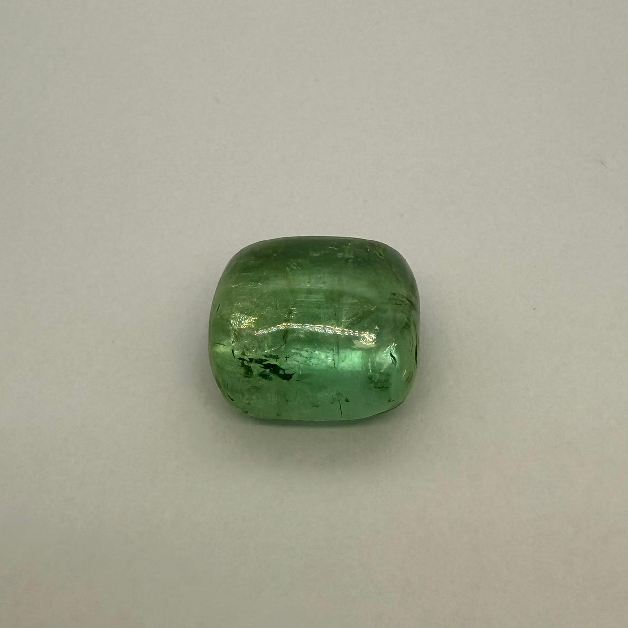 TURMALIN 29,3 CT, ca 16,6 x 16,5 mm.