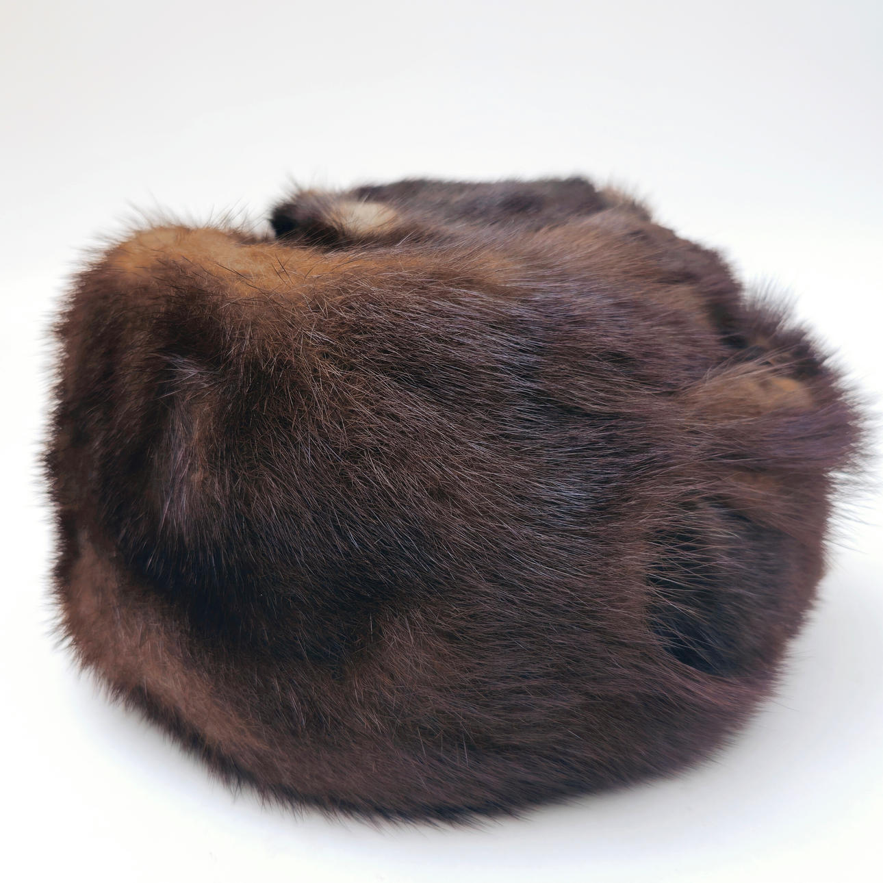 GORRO DE VISÓN. CON CAJA.