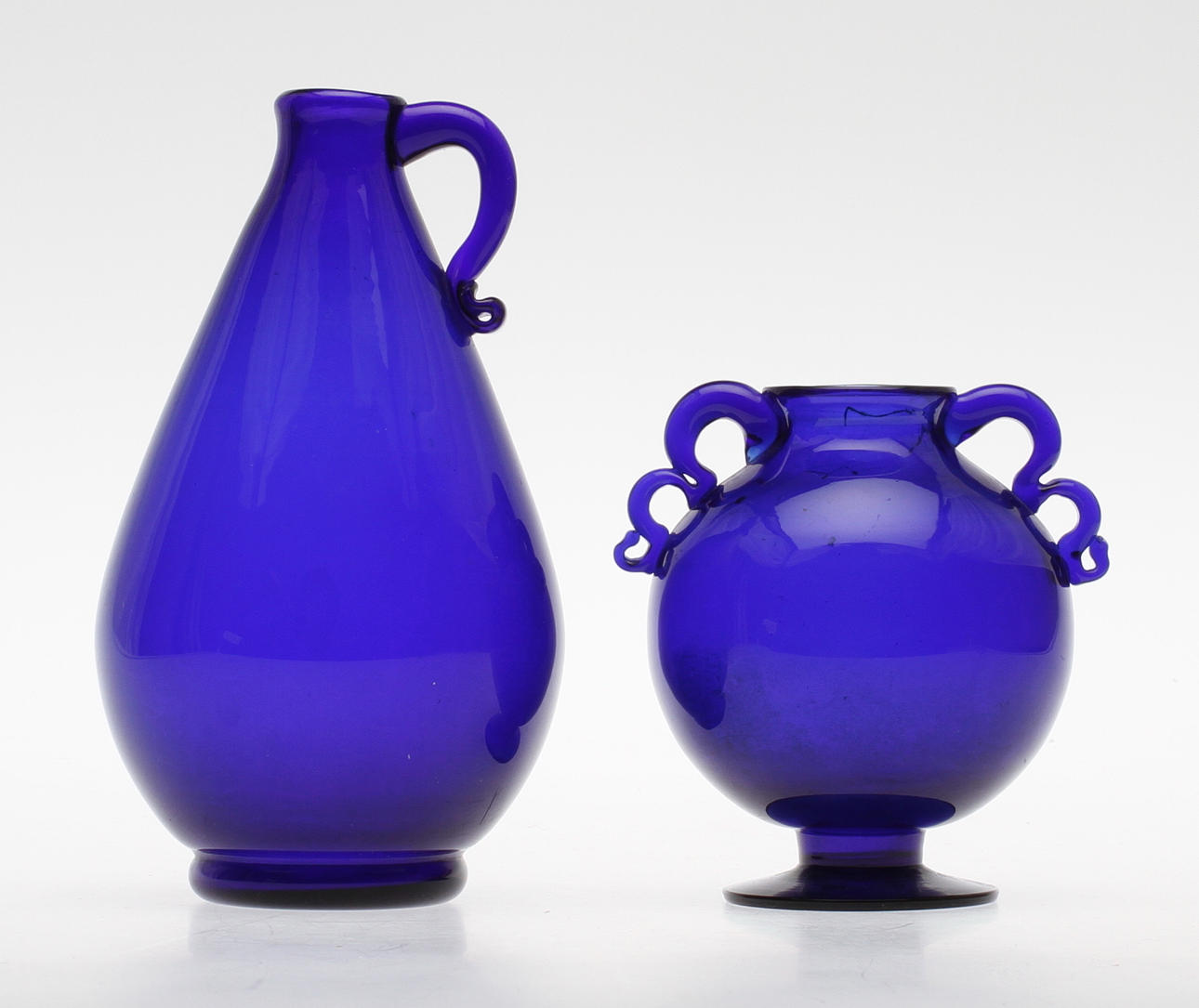 VASER, 2 st, William Stenberg, Gullaskruf, 1930-tal.