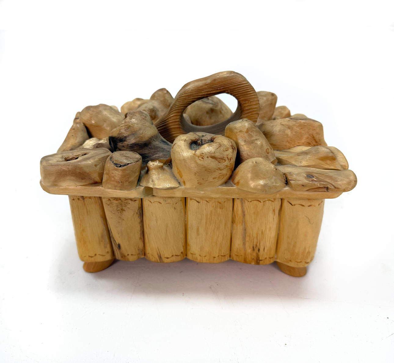 SKRIN - Wood sculpted.