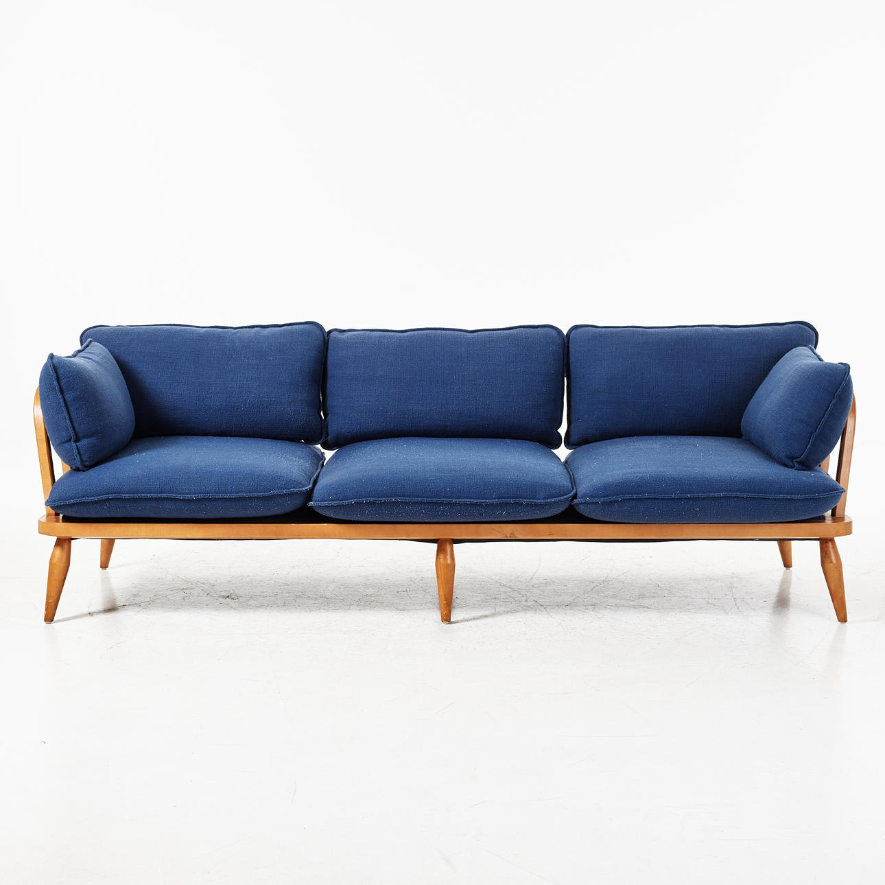 SOFA, Anthropologie, 2018, USA.