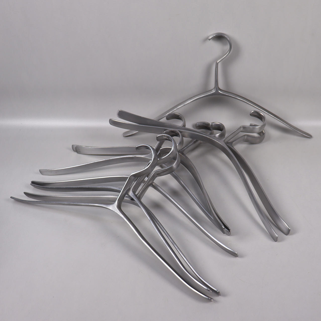 KLEIDERBÜGEL, Aluminium, 10 Stück.