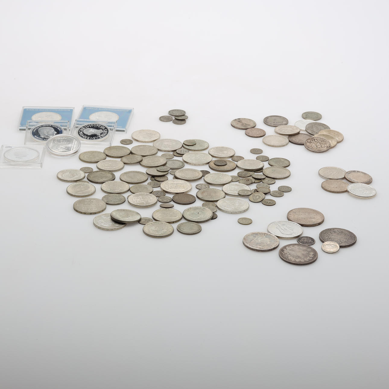 COIN mostly Sweden silver weight about 1127 grams.