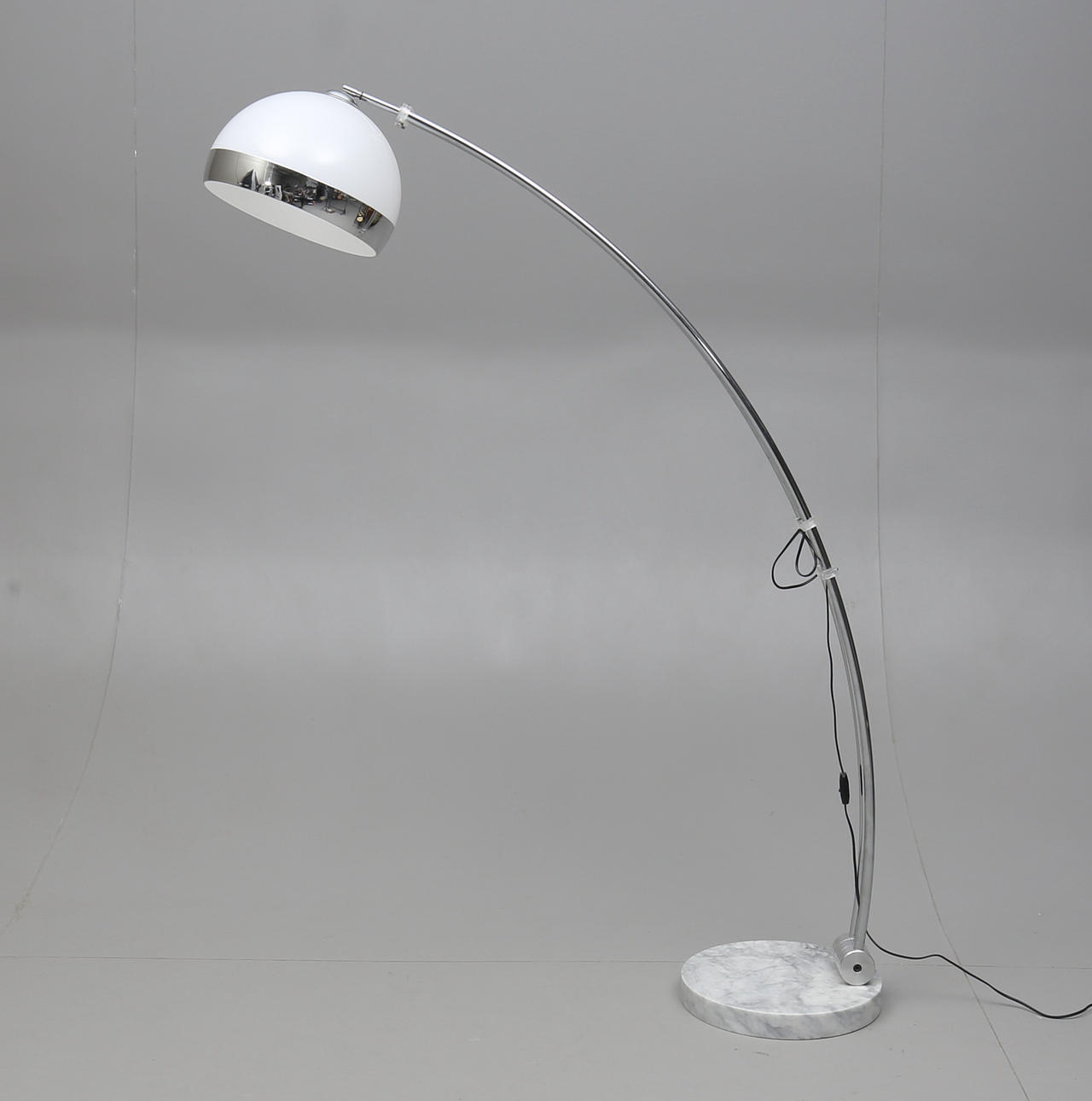 GOLVLAMPA, 1900-talets andra hälft.