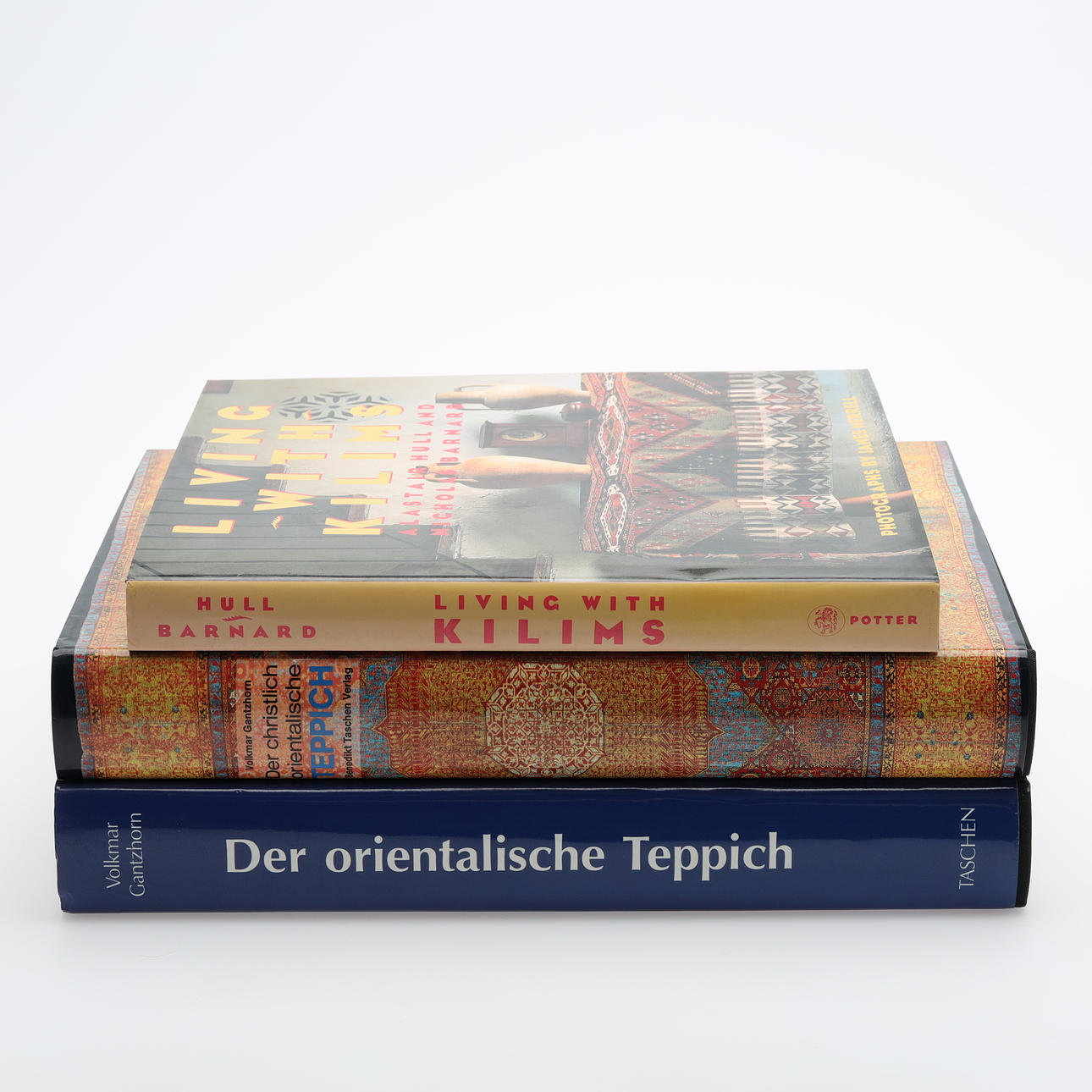 BØGER 3 stykker om tæpper.