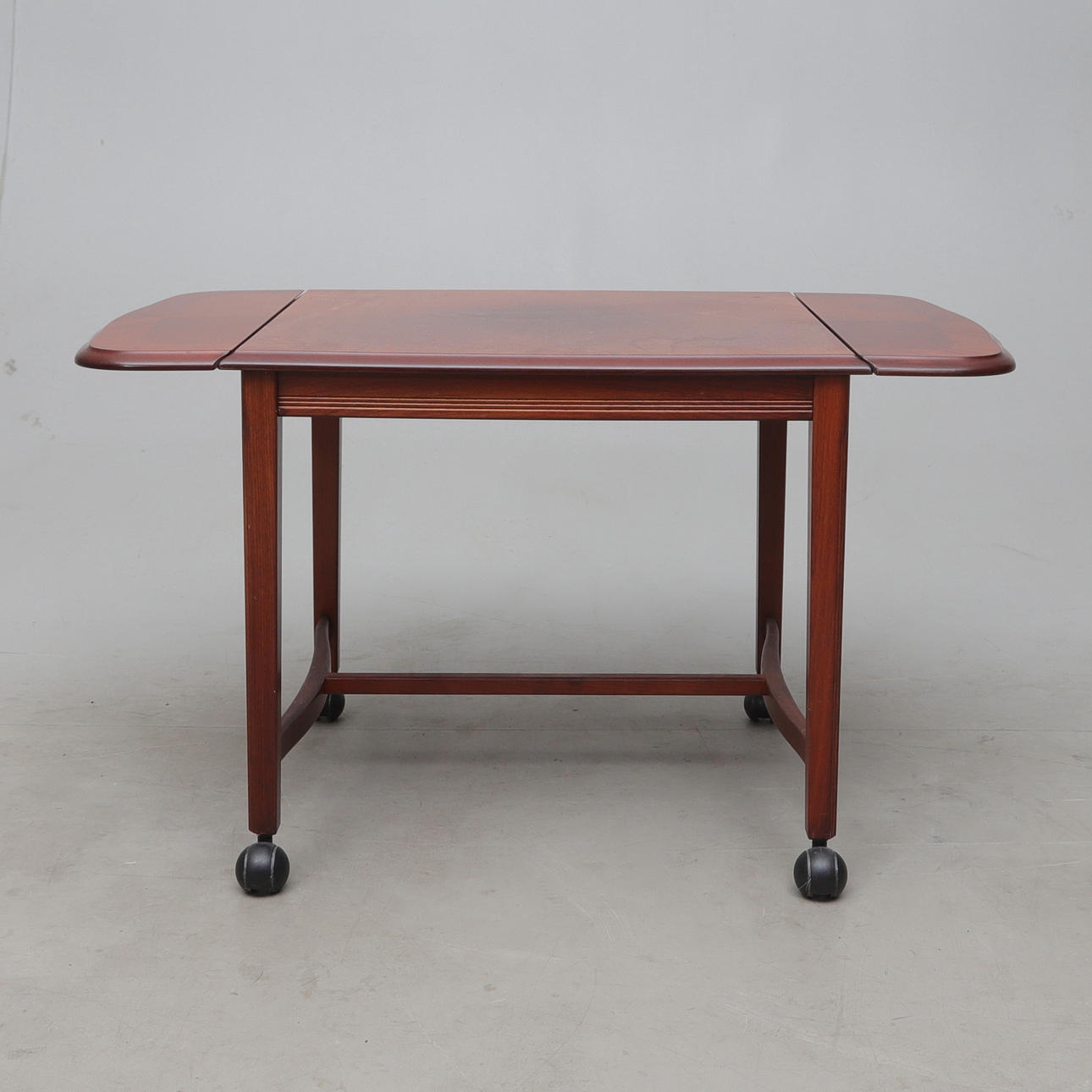 A side table, second half of the 20th century.