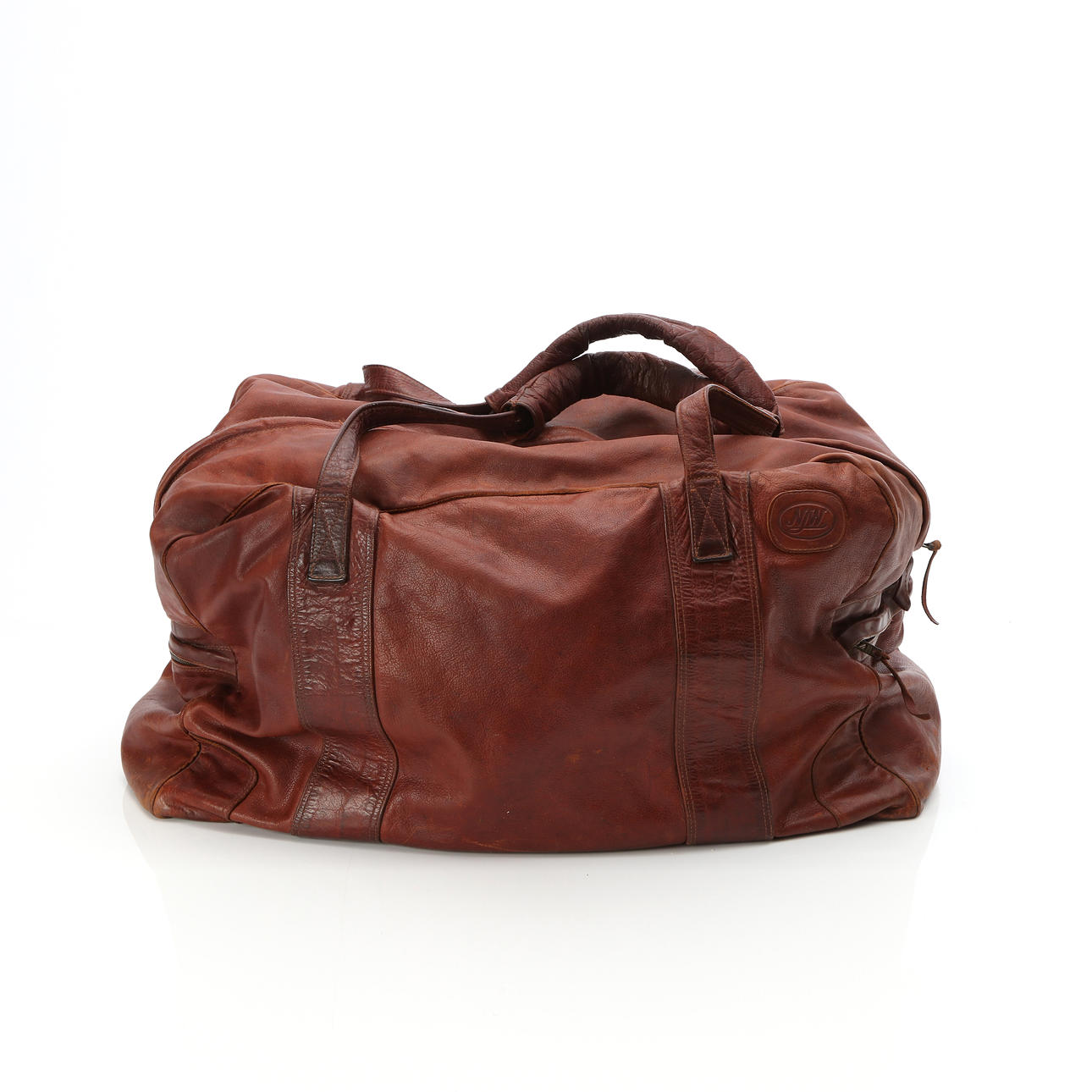 NILS LENNART WEST, WOCHENENDTASCHE. Kalbsleder.