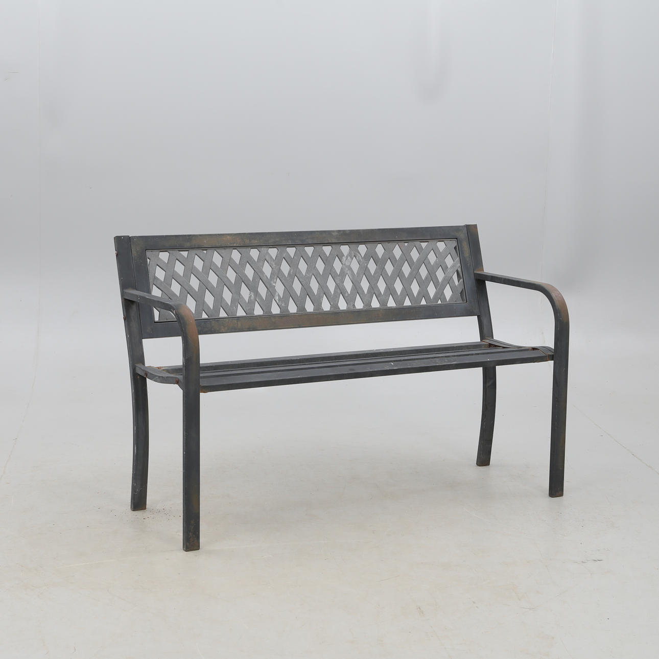 Puutarhasohva, metalli.