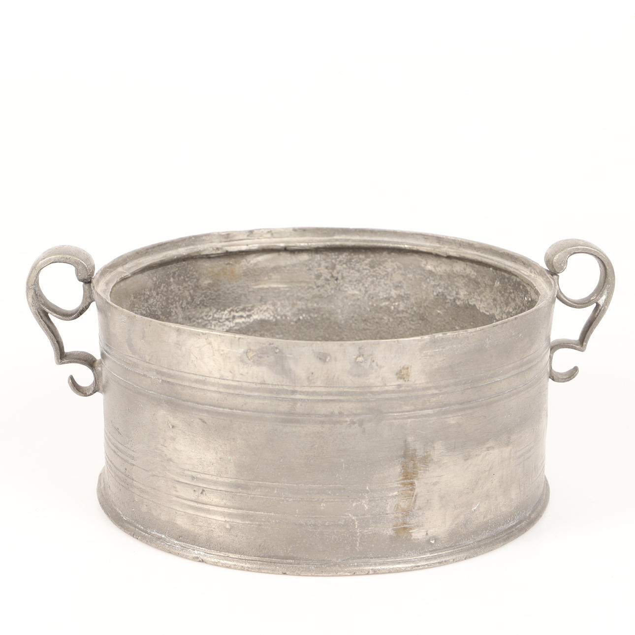 A 20th century pewter JARDINJÄR.