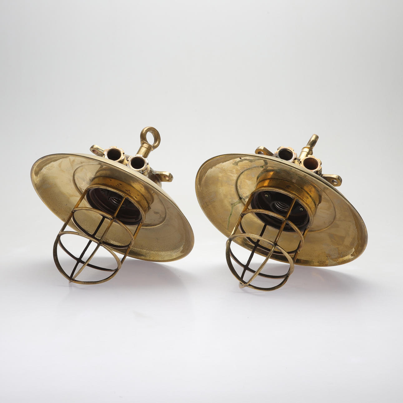 SKIBSLYS, 2 stk, loft, messing.