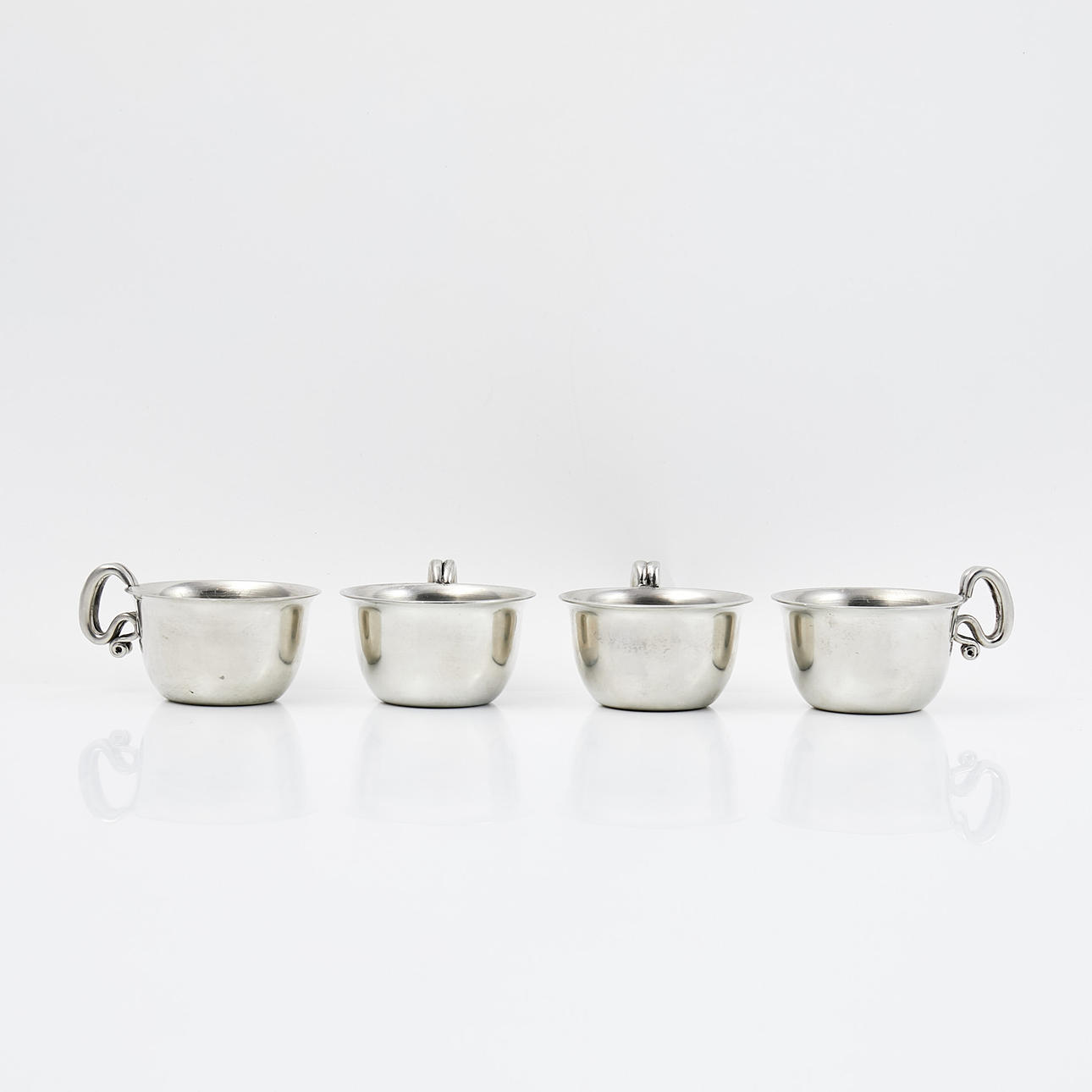 BOOLIMUKIT. Neljä, Svenskt Tenn, Tukholma, 1978.