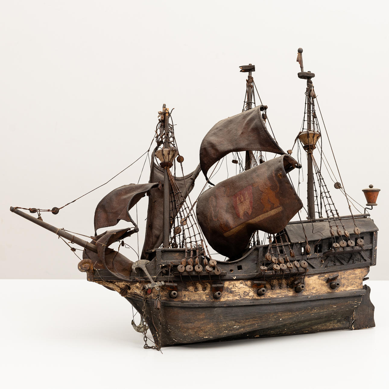 Skibsmodel, træ og metal, 20. århundrede.