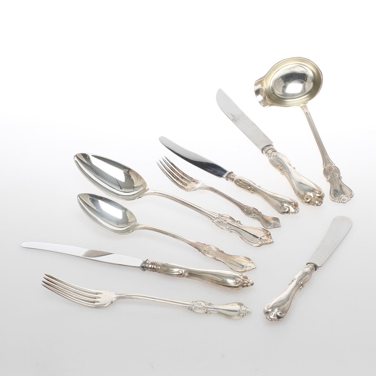 BESTICKSERVIS, 85 delar, silver, modell "Olga", C G Hallberg, 1900-tal.