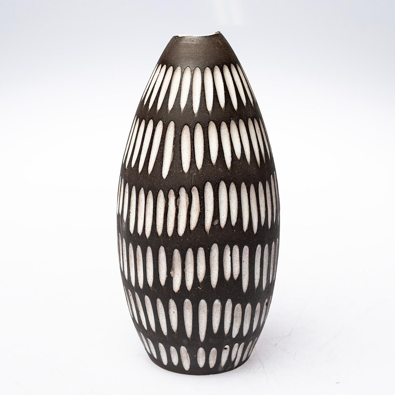 INGRID ATTERBERG. A vase, “Negro”, Upsala-Ekeby, signed.