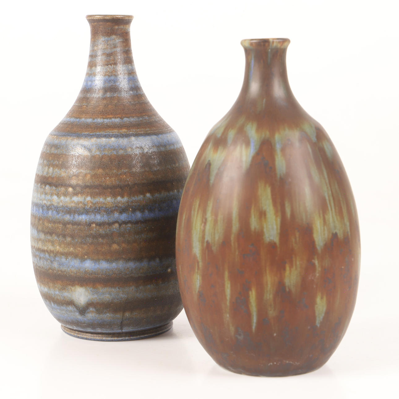 GUNNAR BORG. Vases, 2 pieces, stoneware, signed.