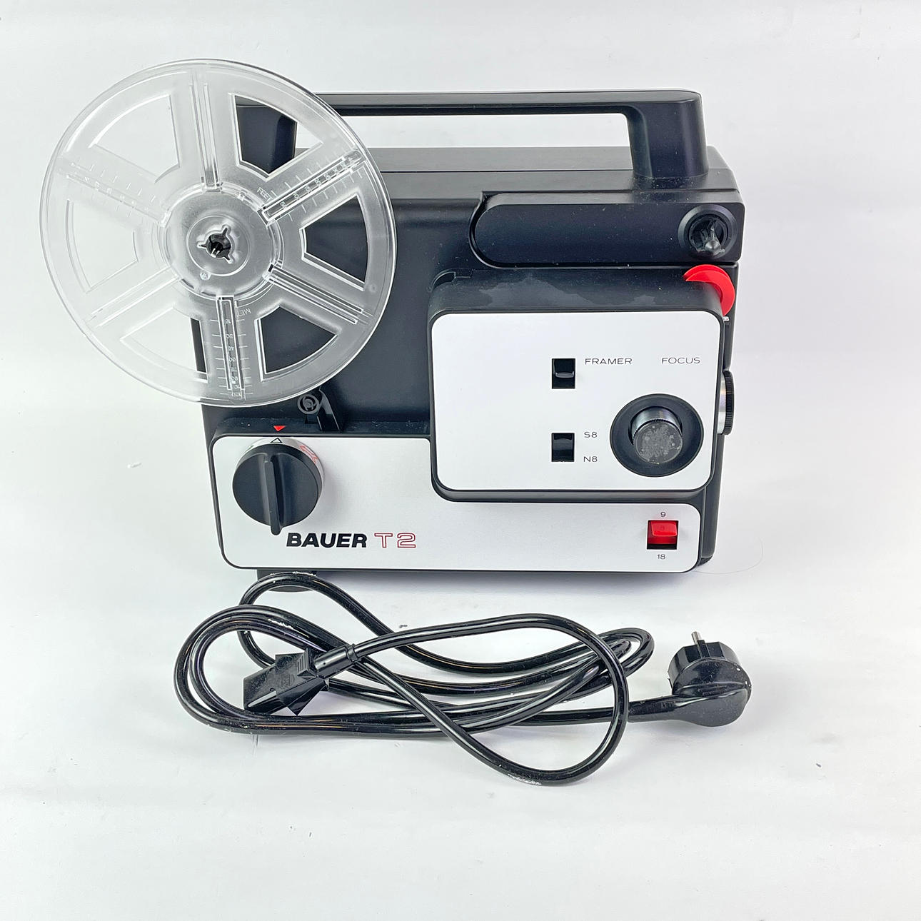 FILMPROJEKTOR. Bauer T2, Super 8.