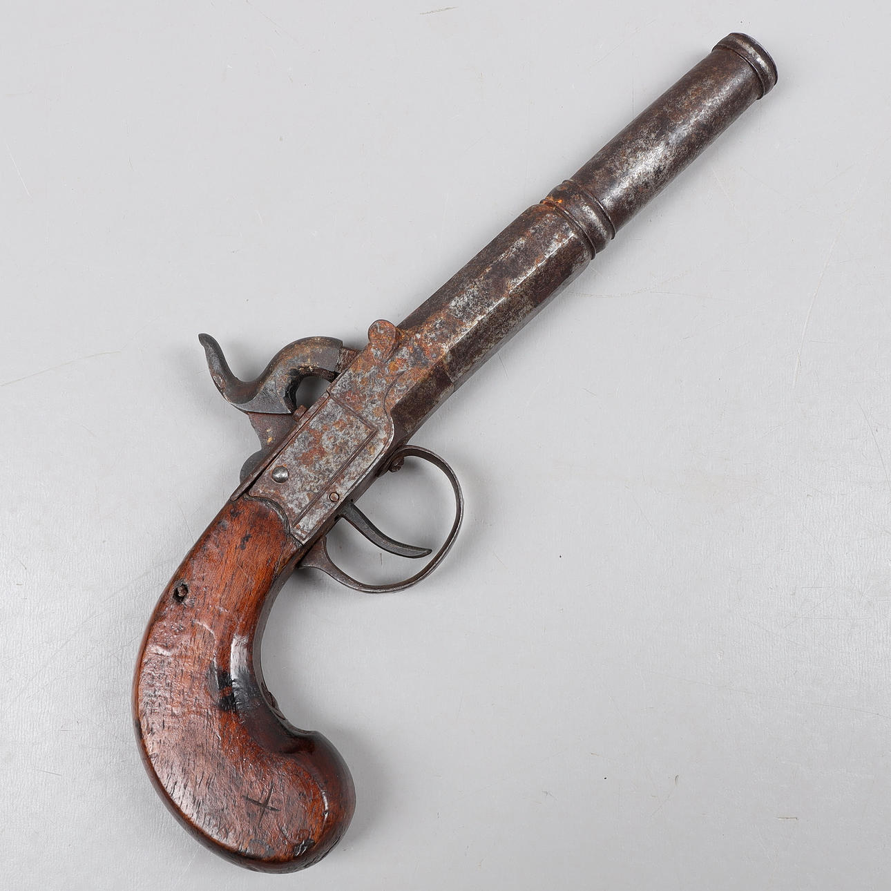 A pistol, octagonal chambered lock, 19th century.