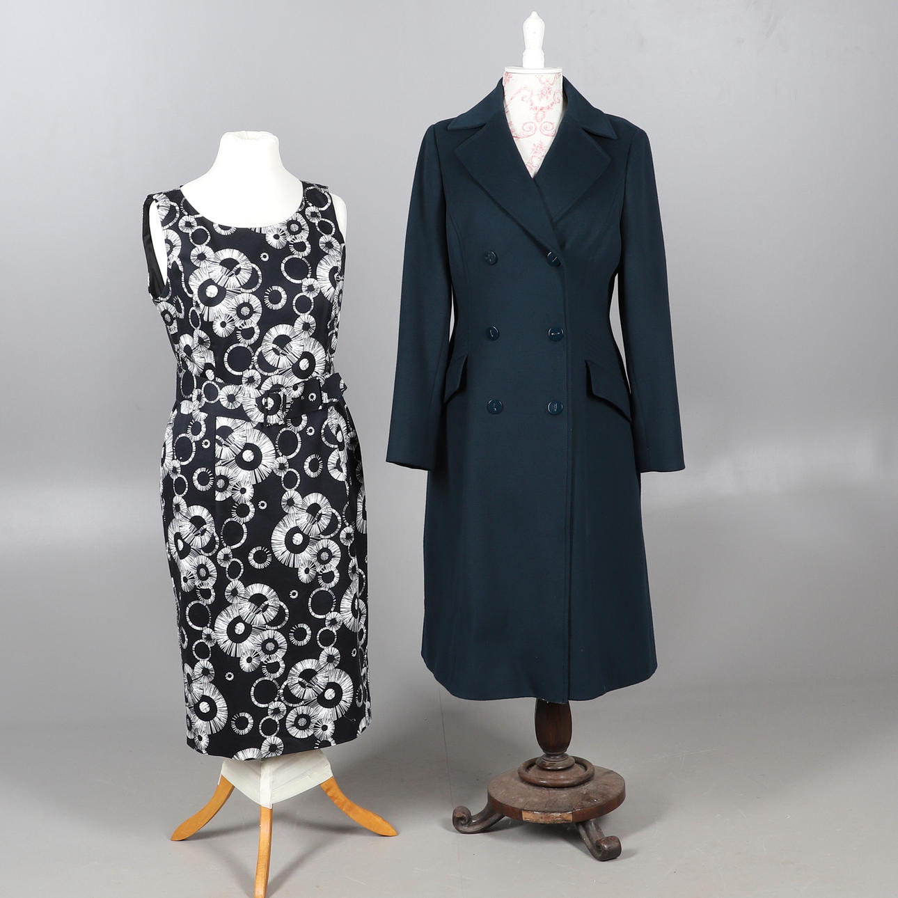 JACQUES VERT DAMROCK I FULL LÄNGD & DAMKLÄNNING FRÅN COCO CHANEL.