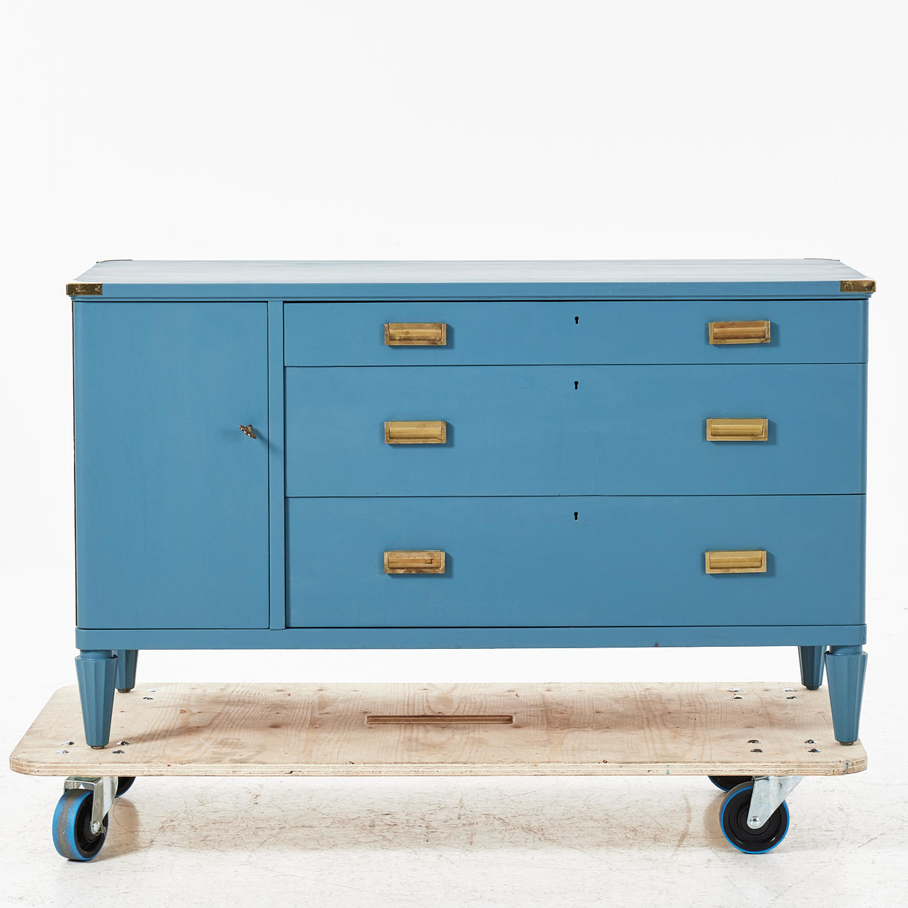 BYRÅ, 1930/40-tal, Svenska Möbelfabrikerna, bemålad.