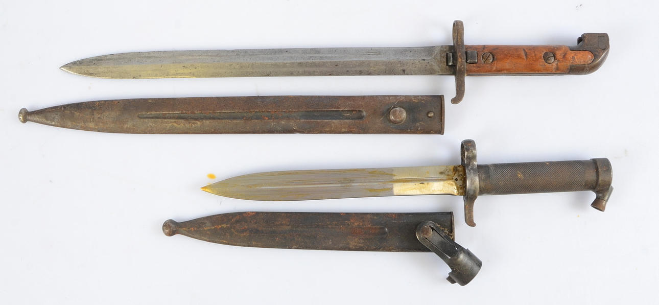 BAJONETTER, 2 st, sverige, 1900-tal.